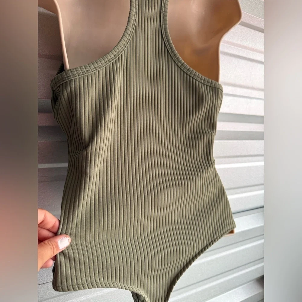 Women’s Victoria’s Secret Sport Ribbed Bodysuit Scoop Neck Green Size Small - Picture 6 of 10
